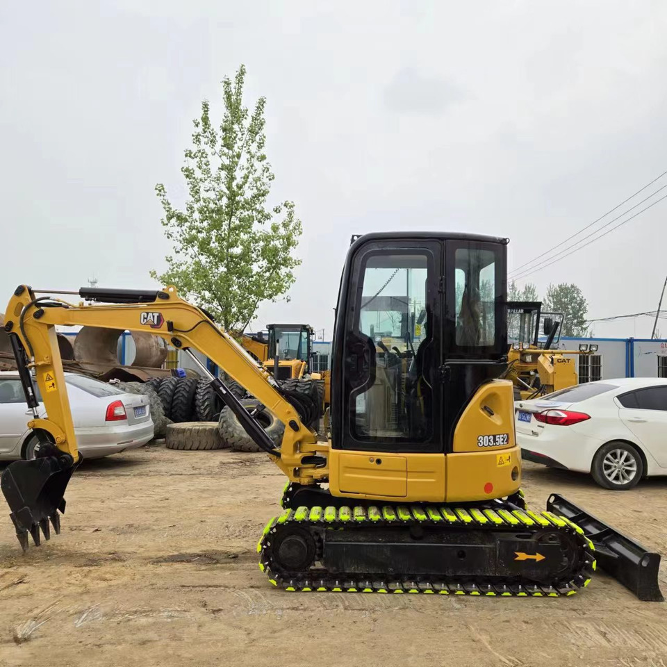 CATERPILLAR 303.5E2 - Mini bager: slika 2 CATERPILLAR 303.5E2 - Mini bager: slika 2