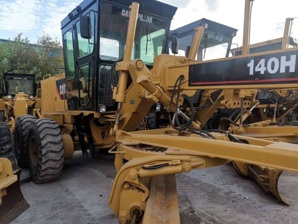 Caterpillar 140 H - Greder: slika 2 Caterpillar 140 H - Greder: slika 2