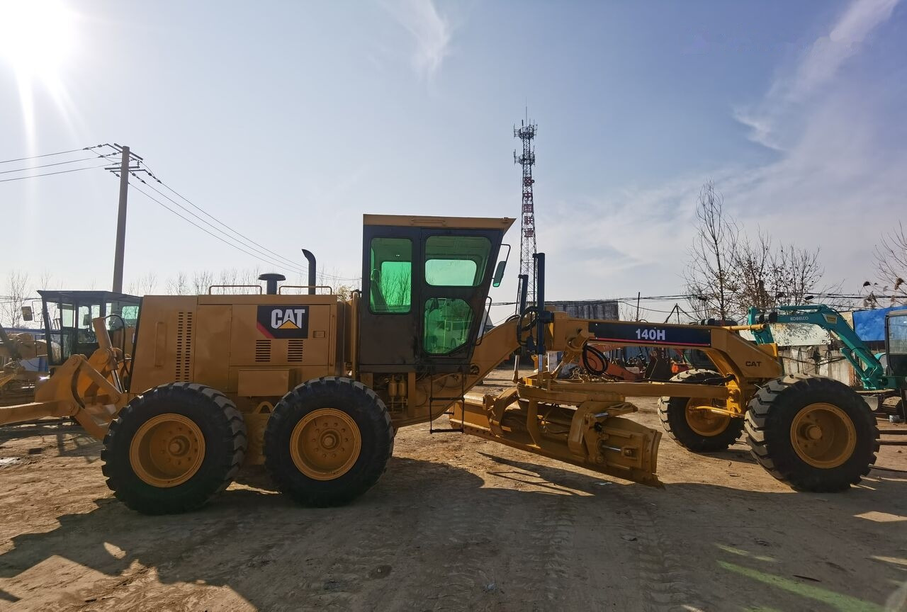 Caterpillar 140H - Greder: slika 2 Caterpillar 140H - Greder: slika 2