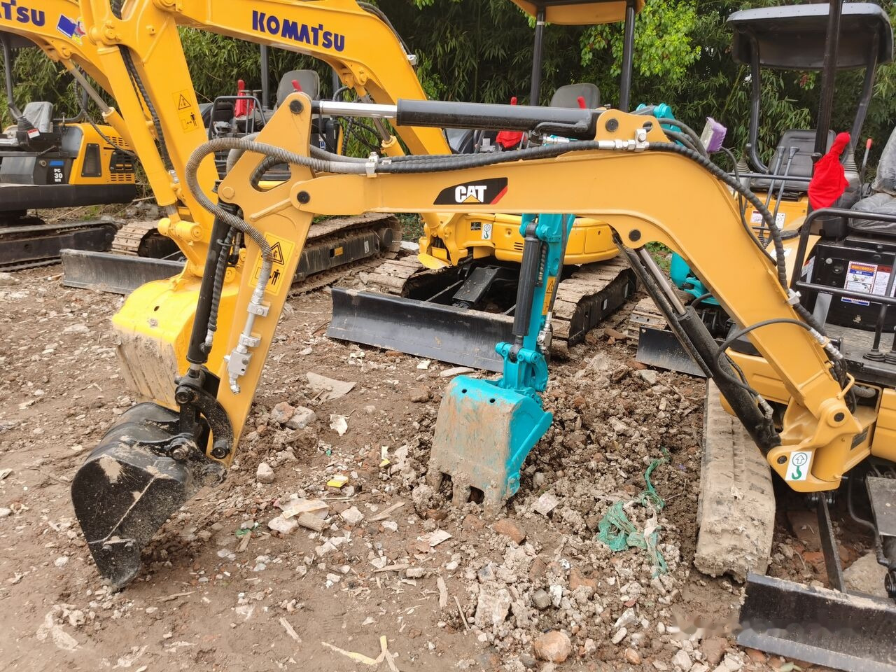 Caterpillar 301.5CR - Mini bager: slika 2 Caterpillar 301.5CR - Mini bager: slika 2