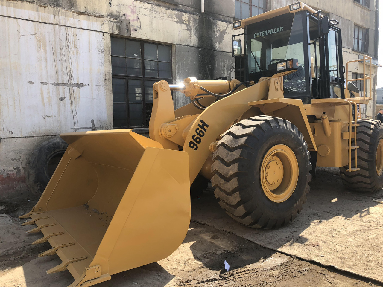 Caterpillar 966H - Kolesni nakladalec: slika 1 Caterpillar 966H - Kolesni nakladalec: slika 1