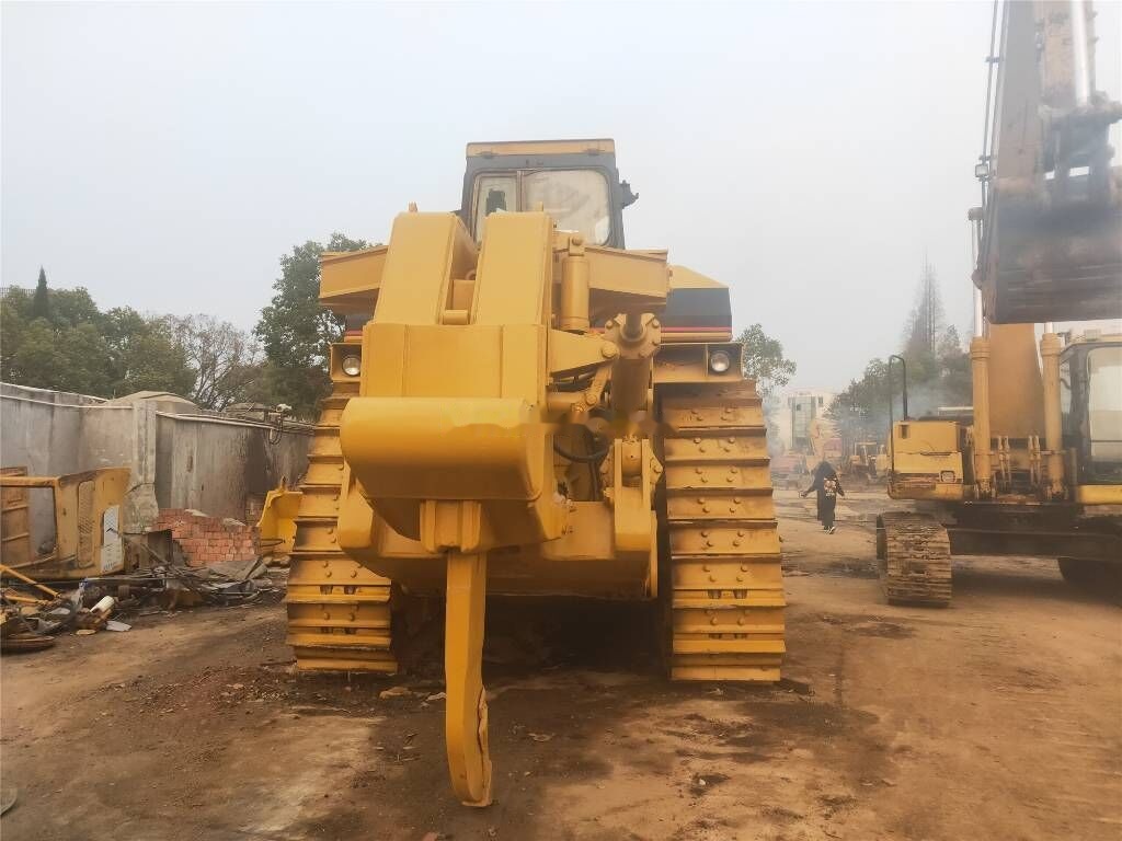 Caterpillar D 9 N - Buldožer: slika 3 Caterpillar D 9 N - Buldožer: slika 3
