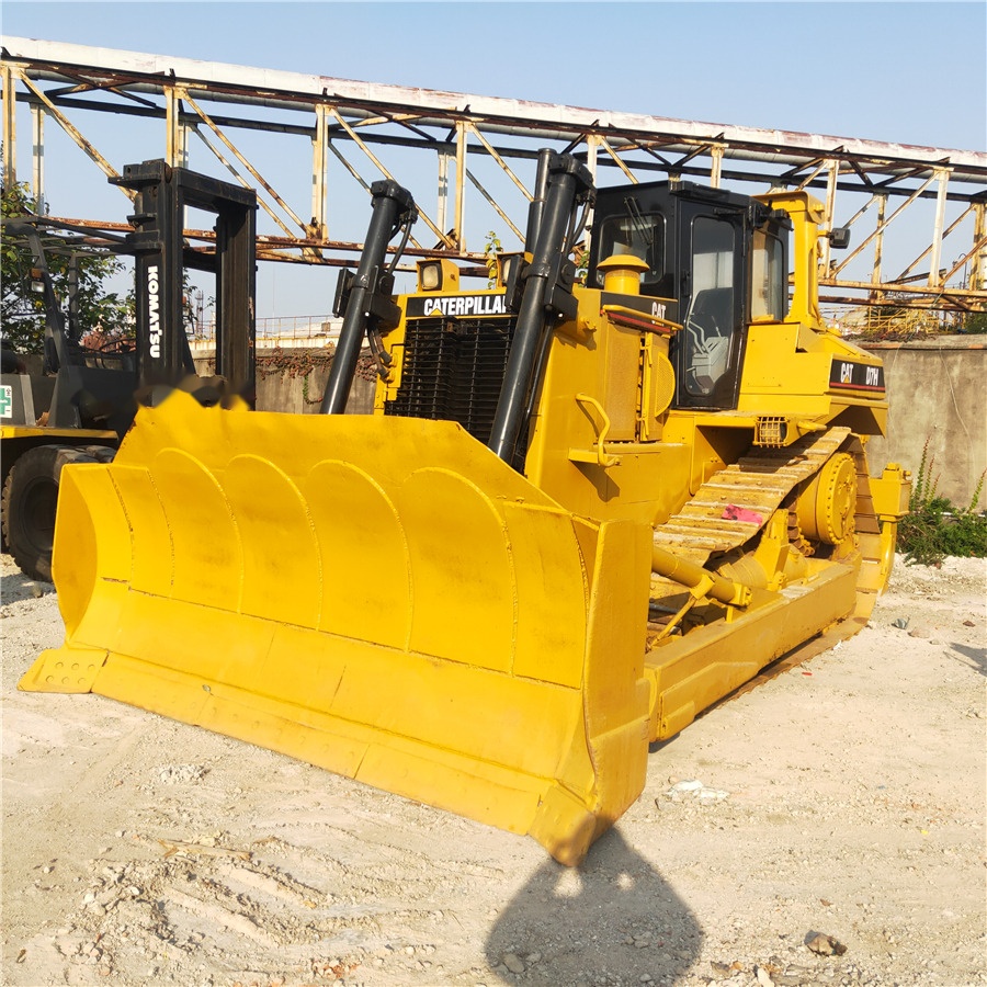 Caterpillar D7H - Buldožer: slika 4 Caterpillar D7H - Buldožer: slika 4