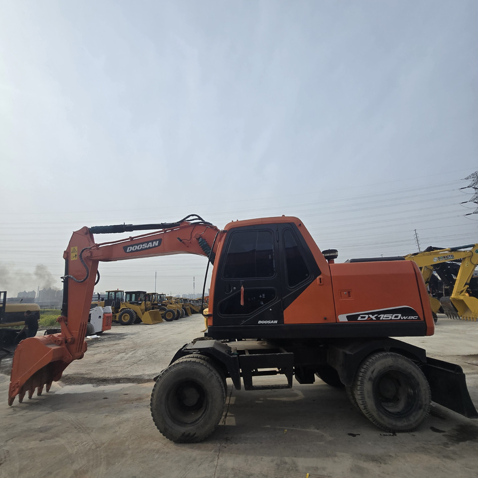 DOOSAN DX150W - Bager na kolesih: slika 2 DOOSAN DX150W - Bager na kolesih: slika 2