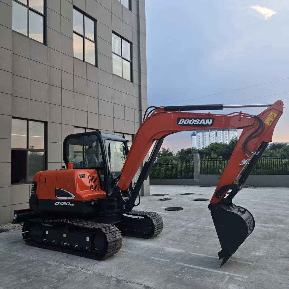Doosan DX60 - Mini bager: slika 4 Doosan DX60 - Mini bager: slika 4