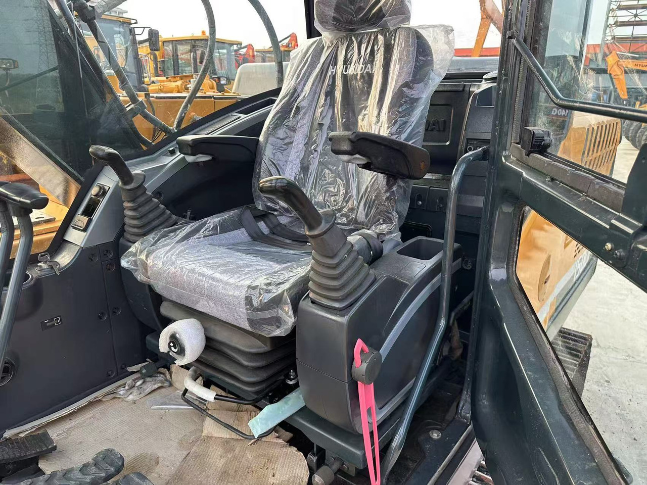 HYUNDAI R150LC-9S - Bager: slika 4 HYUNDAI R150LC-9S - Bager: slika 4