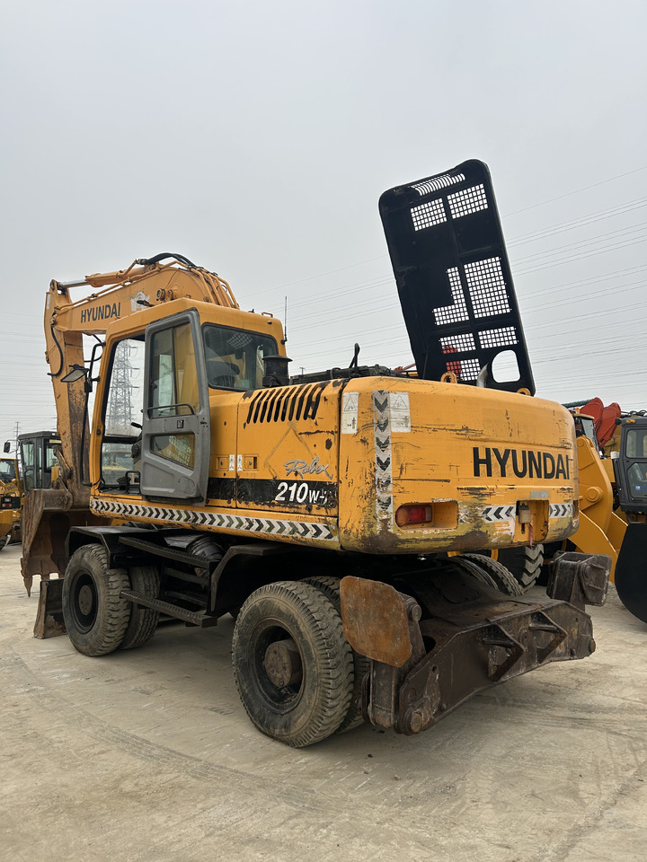 HYUNDAI R210W - Bager: slika 3 HYUNDAI R210W - Bager: slika 3