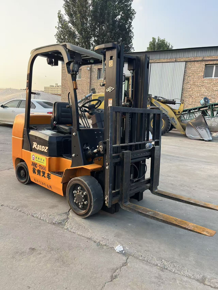 HangCha R30DZ - Diesel viličar: slika 4 HangCha R30DZ - Diesel viličar: slika 4