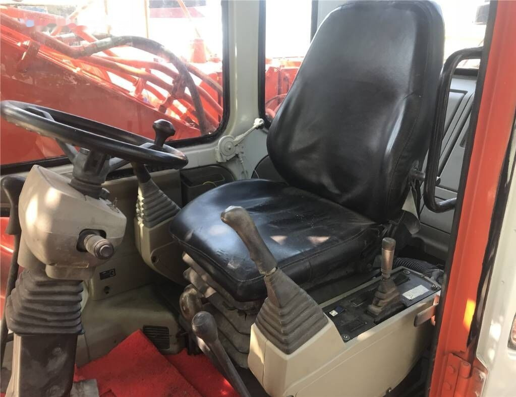 Hitachi ZX160WD - Bager na kolesih: slika 4 Hitachi ZX160WD - Bager na kolesih: slika 4