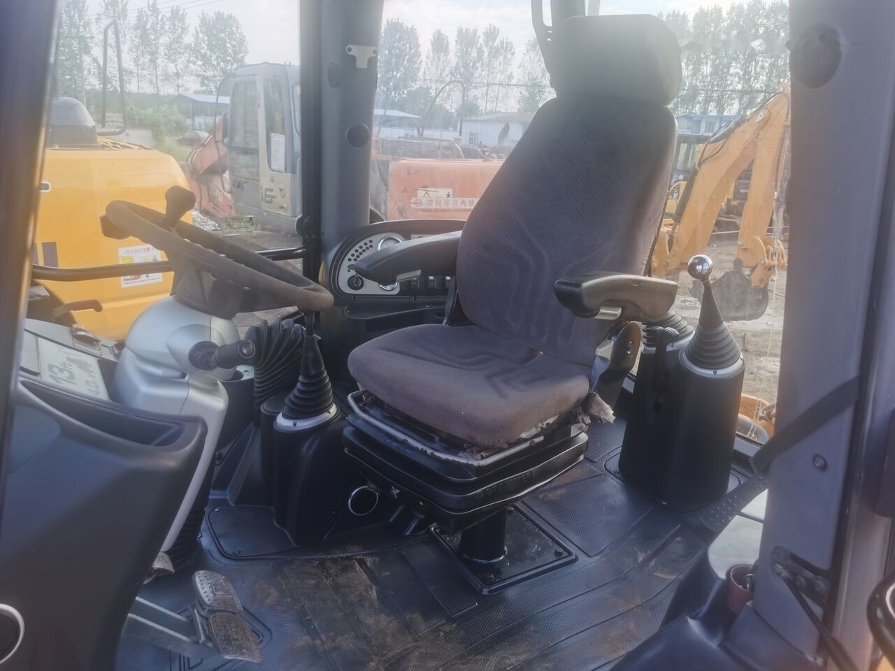 JCB 3CX - Bager nakladalec: slika 4 JCB 3CX - Bager nakladalec: slika 4