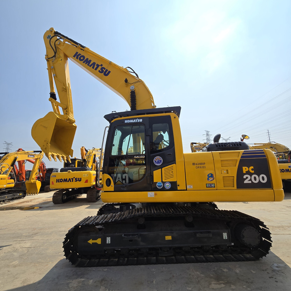 KOMATSU PC200-8 - Bager: slika 3 KOMATSU PC200-8 - Bager: slika 3