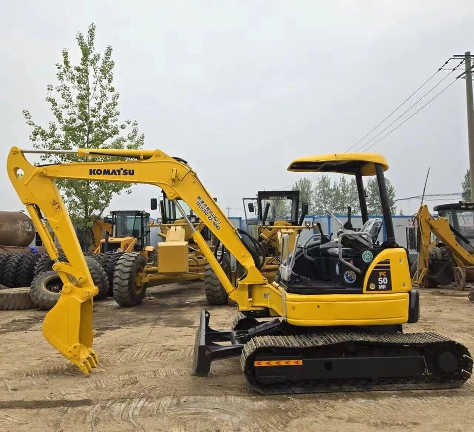 Komatsu PC50MR with canopy - Mini bager: slika 1 Komatsu PC50MR with canopy - Mini bager: slika 1