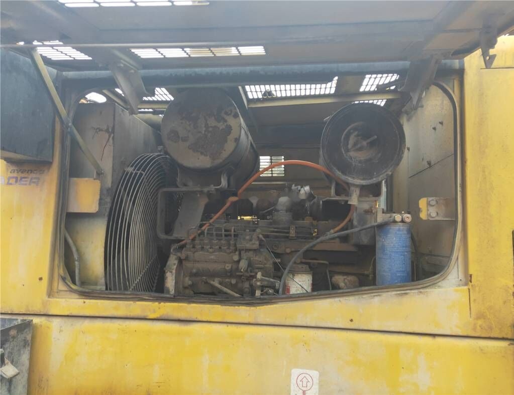 Komatsu WA320 - Kolesni nakladalec: slika 2 Komatsu WA320 - Kolesni nakladalec: slika 2