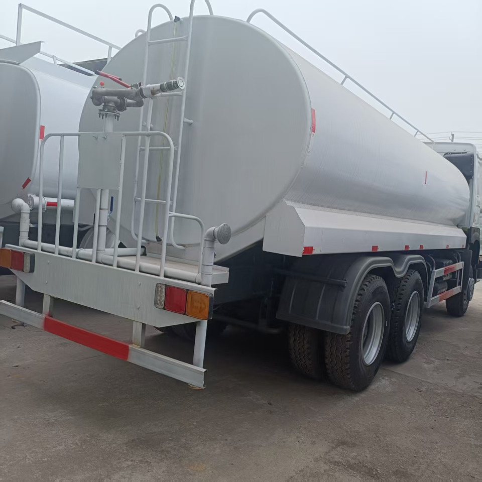 Sinotruk HOWO 375 6*4 Sprinkler - Komunalno/ Posebno vozilo: slika 5 Sinotruk HOWO 375 6*4 Sprinkler - Komunalno/ Posebno vozilo: slika 5