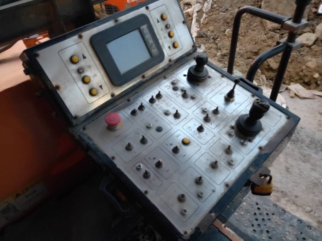 Sany SCM600-3 - Asfaltni finišer: slika 3 Sany SCM600-3 - Asfaltni finišer: slika 3