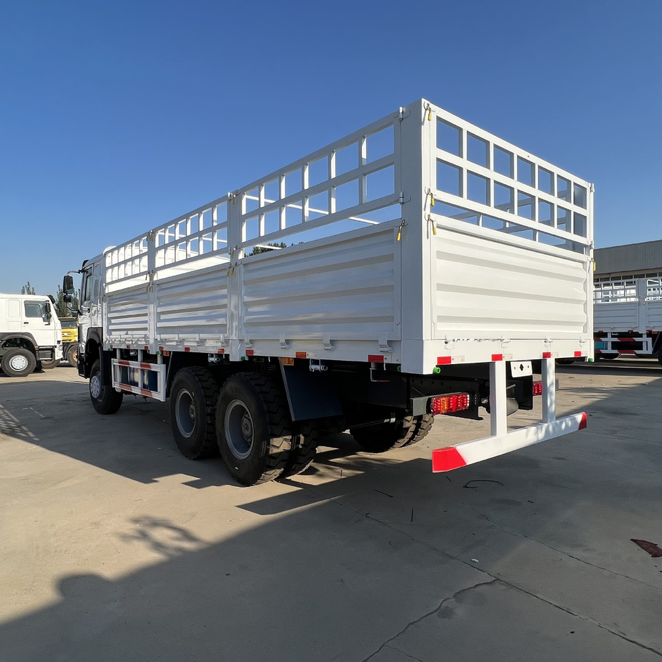 Sinotruk HOWO 371 6*4 Fence truck - Tovornjak s kesonom: slika 3 Sinotruk HOWO 371 6*4 Fence truck - Tovornjak s kesonom: slika 3