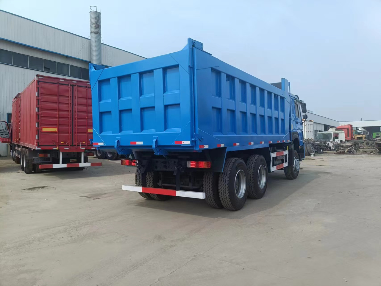 Sinotruk HOWO 371 6*4 dump truck - Mini demper: slika 3 Sinotruk HOWO 371 6*4 dump truck - Mini demper: slika 3