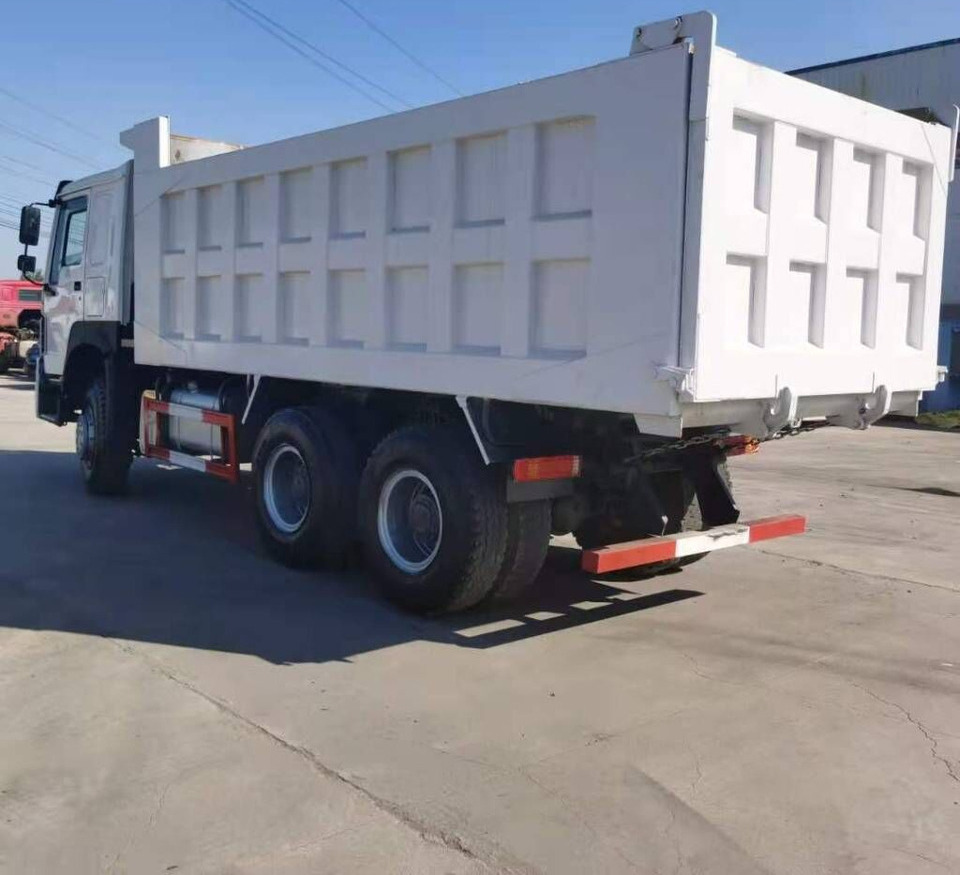 Sinotruk HOWO 6*4 Dump truck - Tovornjak prekucnik: slika 2 Sinotruk HOWO 6*4 Dump truck - Tovornjak prekucnik: slika 2