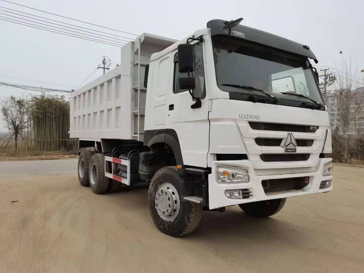 Sinotruk HOWO 6*4 Dump truck - Tovornjak prekucnik: slika 1 Sinotruk HOWO 6*4 Dump truck - Tovornjak prekucnik: slika 1