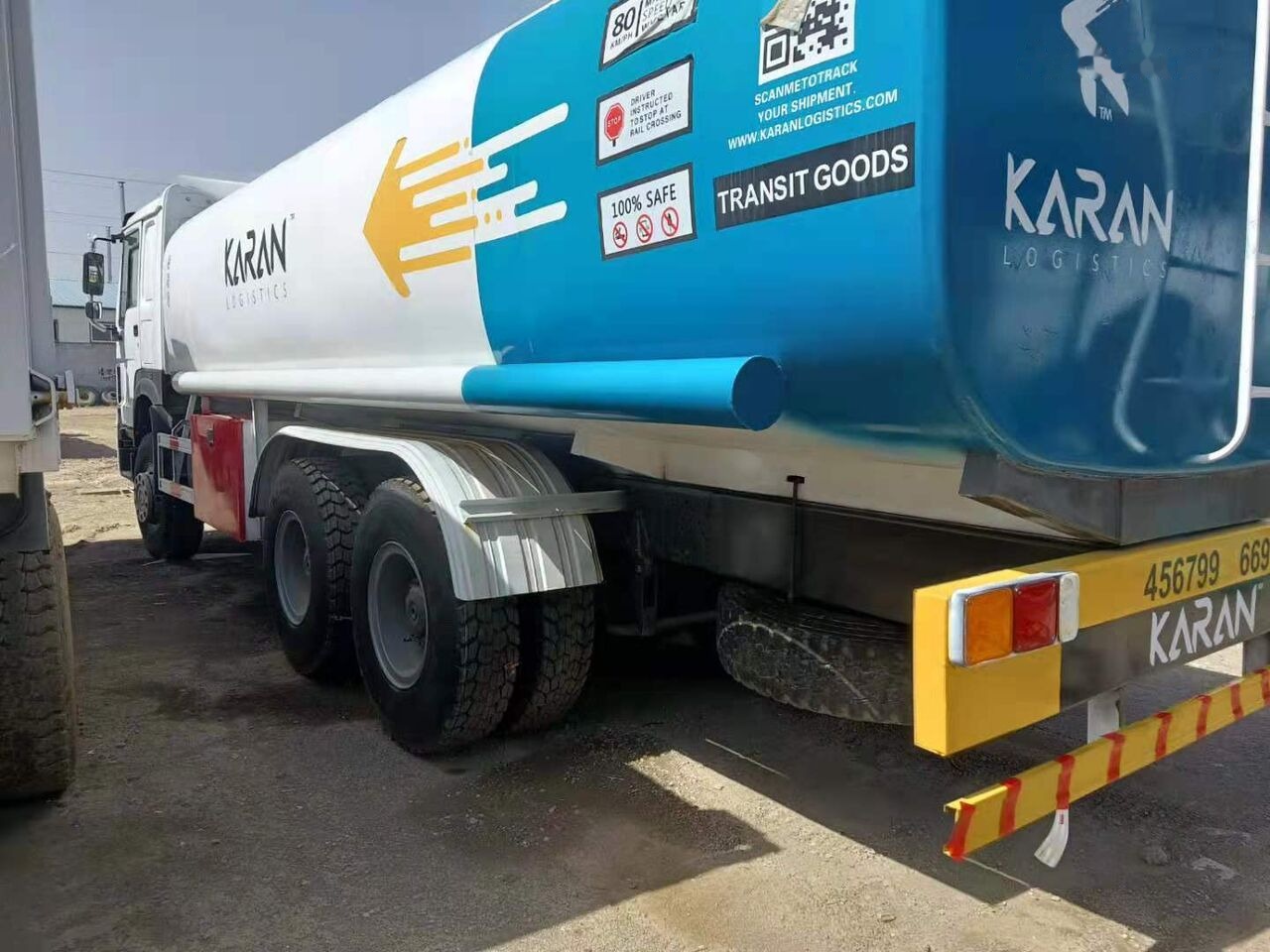 Sinotruk HOWO 6*4 Fuel Tank Truck - Tovornjak cisterna: slika 4 Sinotruk HOWO 6*4 Fuel Tank Truck - Tovornjak cisterna: slika 4