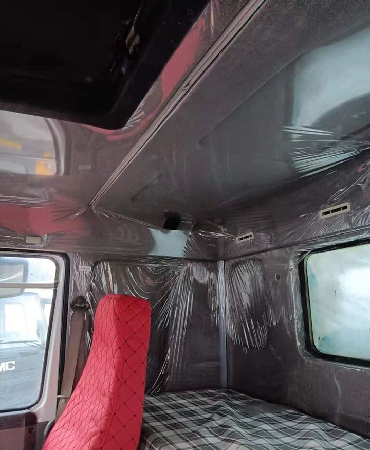 Sinotruk HOWO 6*4 Fuel Tank Truck - Tovornjak cisterna: slika 5 Sinotruk HOWO 6*4 Fuel Tank Truck - Tovornjak cisterna: slika 5