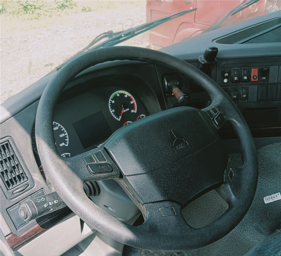 Howo 420hp 6x4 - Vlačilec: slika 5 Howo 420hp 6x4 - Vlačilec: slika 5