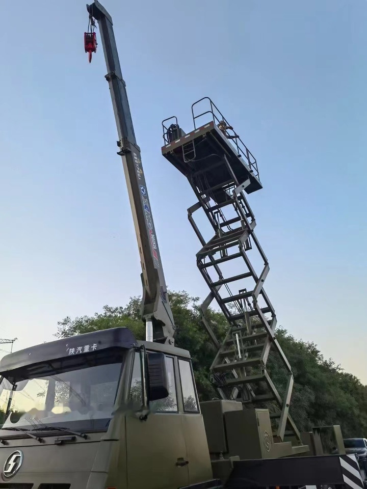 XCMG - Avtodvigalo: slika 1 XCMG - Avtodvigalo: slika 1