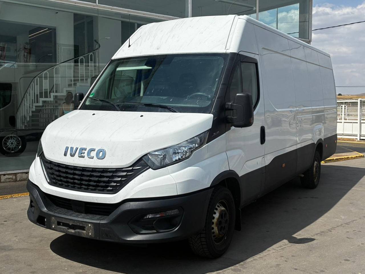 Furgón IVECO 35S14 16m3 - Furgon: slika 1 Furgón IVECO 35S14 16m3 - Furgon: slika 1
