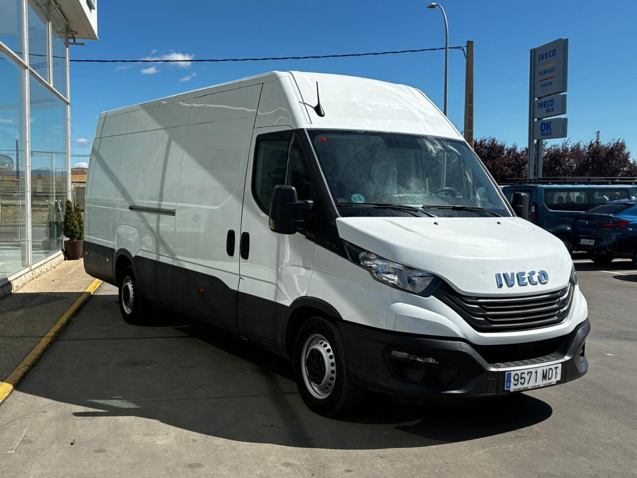 Furgón IVECO 35S16 16m3 - Furgon: slika 3 Furgón IVECO 35S16 16m3 - Furgon: slika 3
