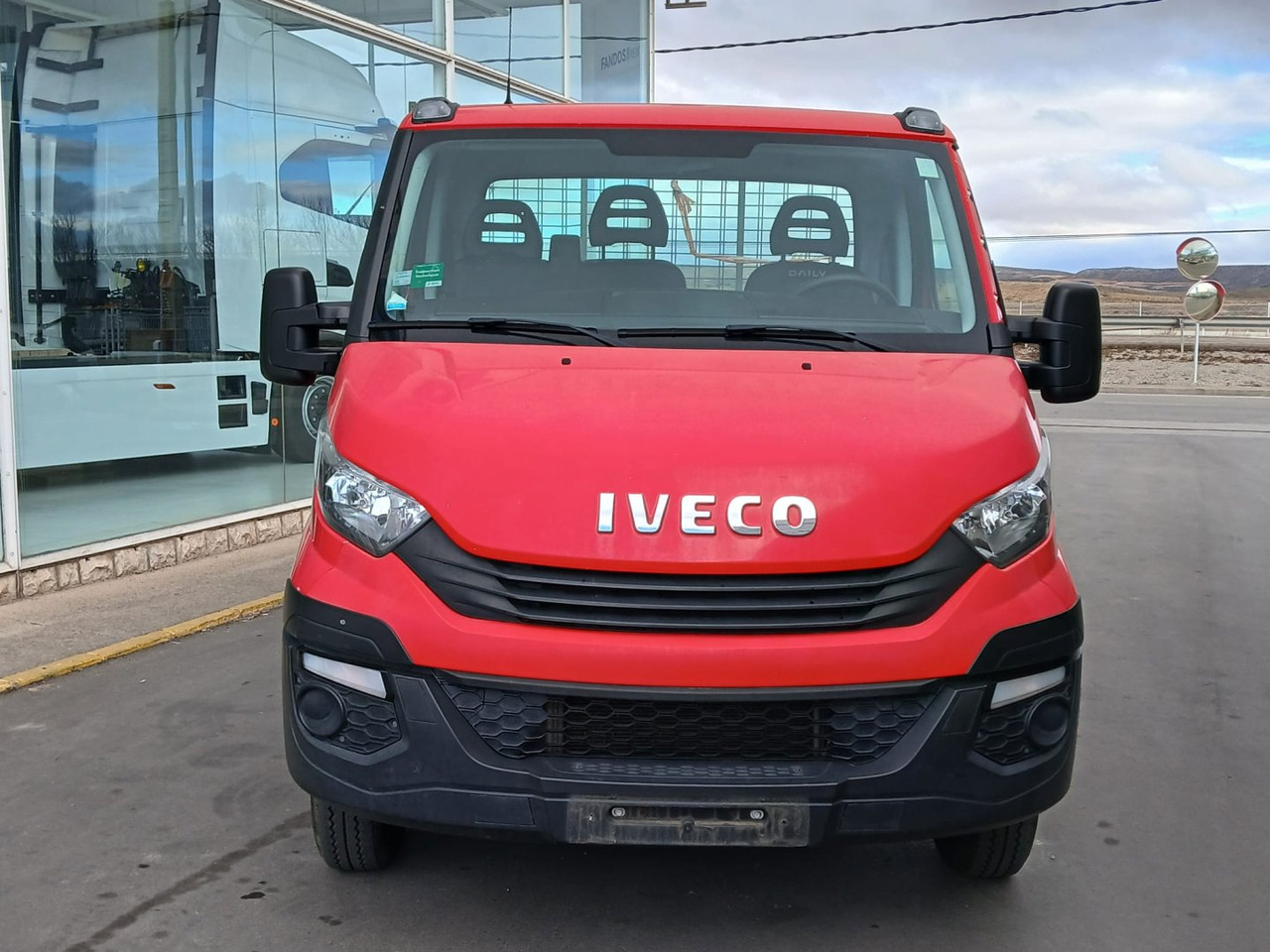 Volquete/Dumper IVECO 35C12 CAJA BASCULANTE - Dostavno vozilo prekucnik: slika 2 Volquete/Dumper IVECO 35C12 CAJA BASCULANTE - Dostavno vozilo prekucnik: slika 2