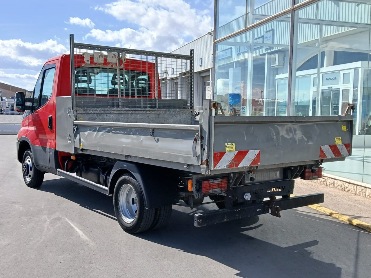 Volquete/Dumper IVECO 35C12 CAJA BASCULANTE - Dostavno vozilo prekucnik: slika 4 Volquete/Dumper IVECO 35C12 CAJA BASCULANTE - Dostavno vozilo prekucnik: slika 4