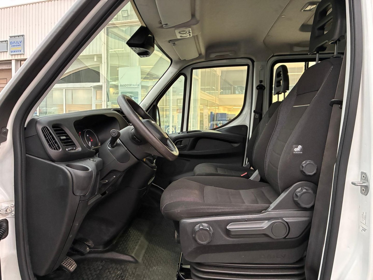 Volquete/Dumper IVECO 35C14 CAJA BASCULANTE DOBLE CABINA - Dostavno vozilo prekucnik, Dostavno vozilo z dvojno kabino: slika 5 Volquete/Dumper IVECO 35C14 CAJA BASCULANTE DOBLE CABINA - Dostavno vozilo prekucnik, Dostavno vozilo z dvojno kabino: slika 5