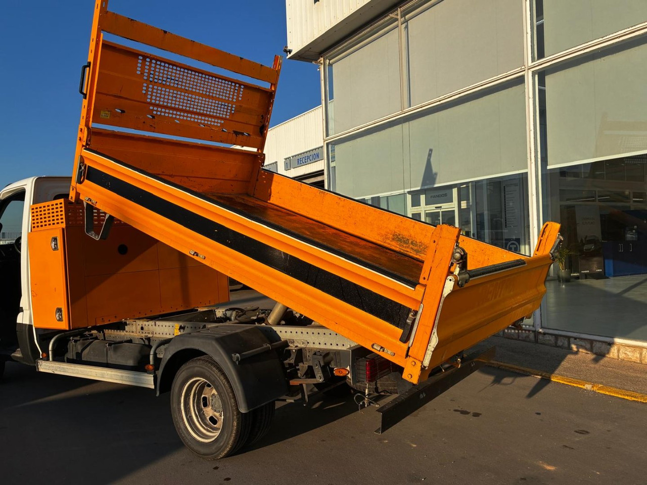 Volquete/Dumper IVECO 35C14 CAJA BASCULANTE - Dostavno vozilo prekucnik: slika 5 Volquete/Dumper IVECO 35C14 CAJA BASCULANTE - Dostavno vozilo prekucnik: slika 5