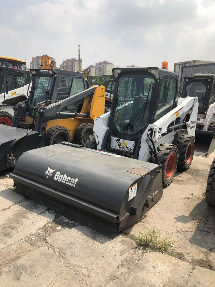 Mini nakladalec BOBCAT S550: slika 1