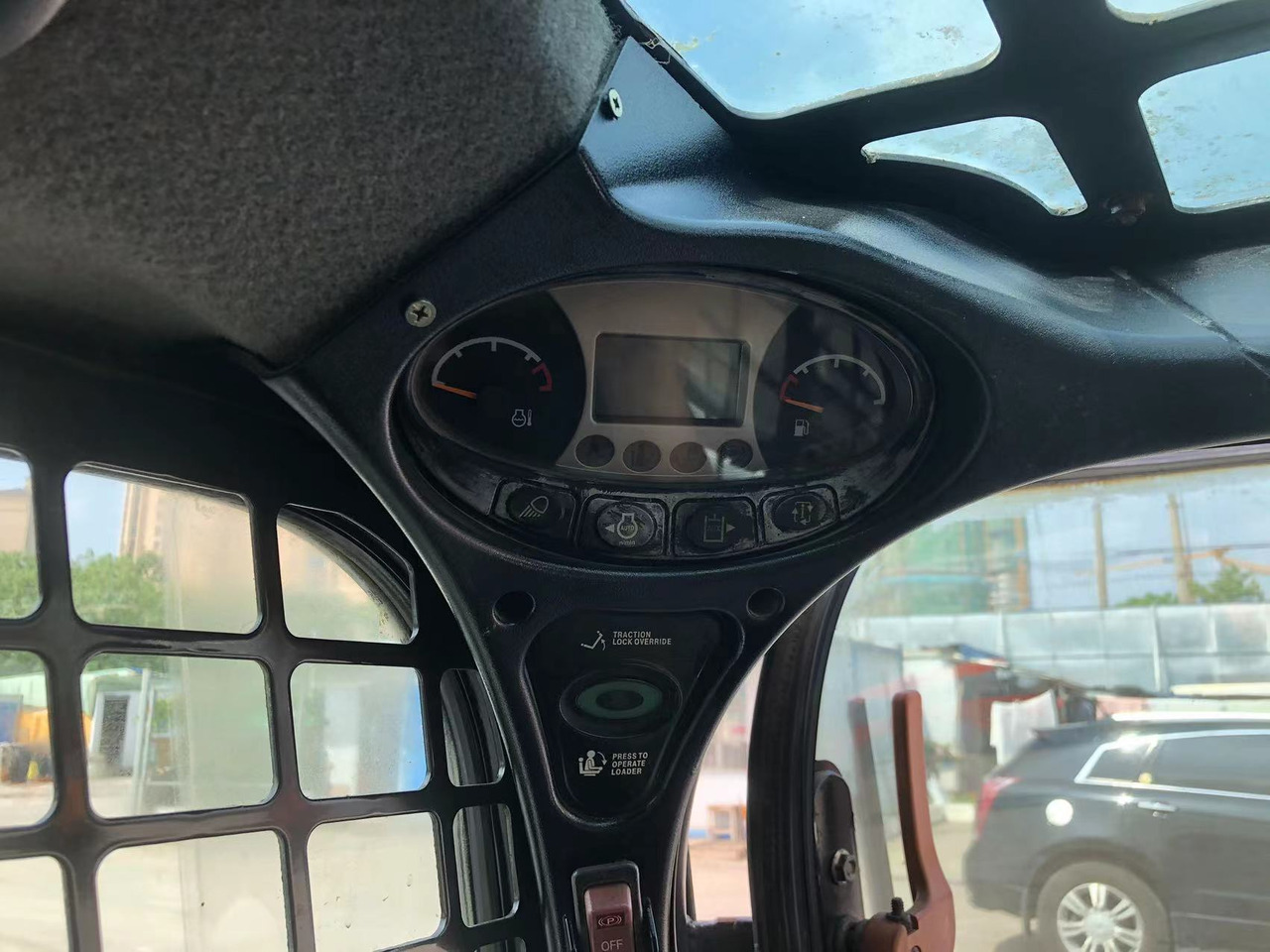 BOBCAT S550 - Mini nakladalec: slika 5 BOBCAT S550 - Mini nakladalec: slika 5