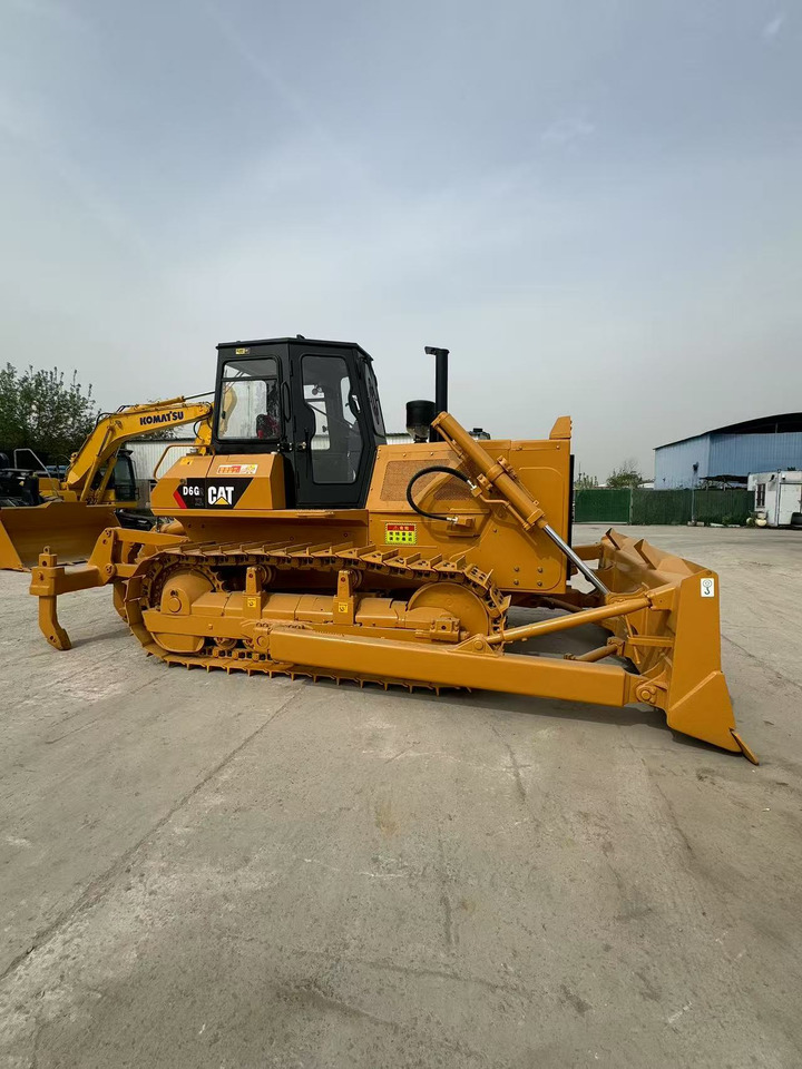 CAT D6G D 6 G D7G D5G - Buldožer: slika 4 CAT D6G D 6 G D7G D5G - Buldožer: slika 4
