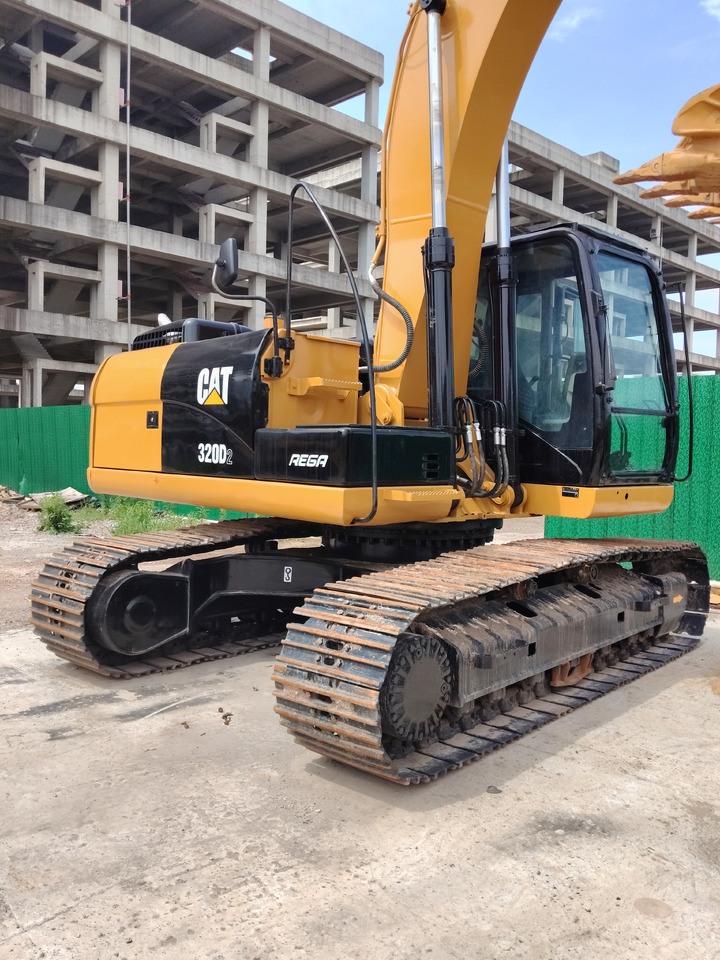 CATERPILLAR 320D2 Caterpillar 320D D2 L with Powerful C7.1 Diesel Engine - Bager goseničar: slika 5 CATERPILLAR 320D2 Caterpillar 320D D2 L with Powerful C7.1 Diesel Engine - Bager goseničar: slika 5