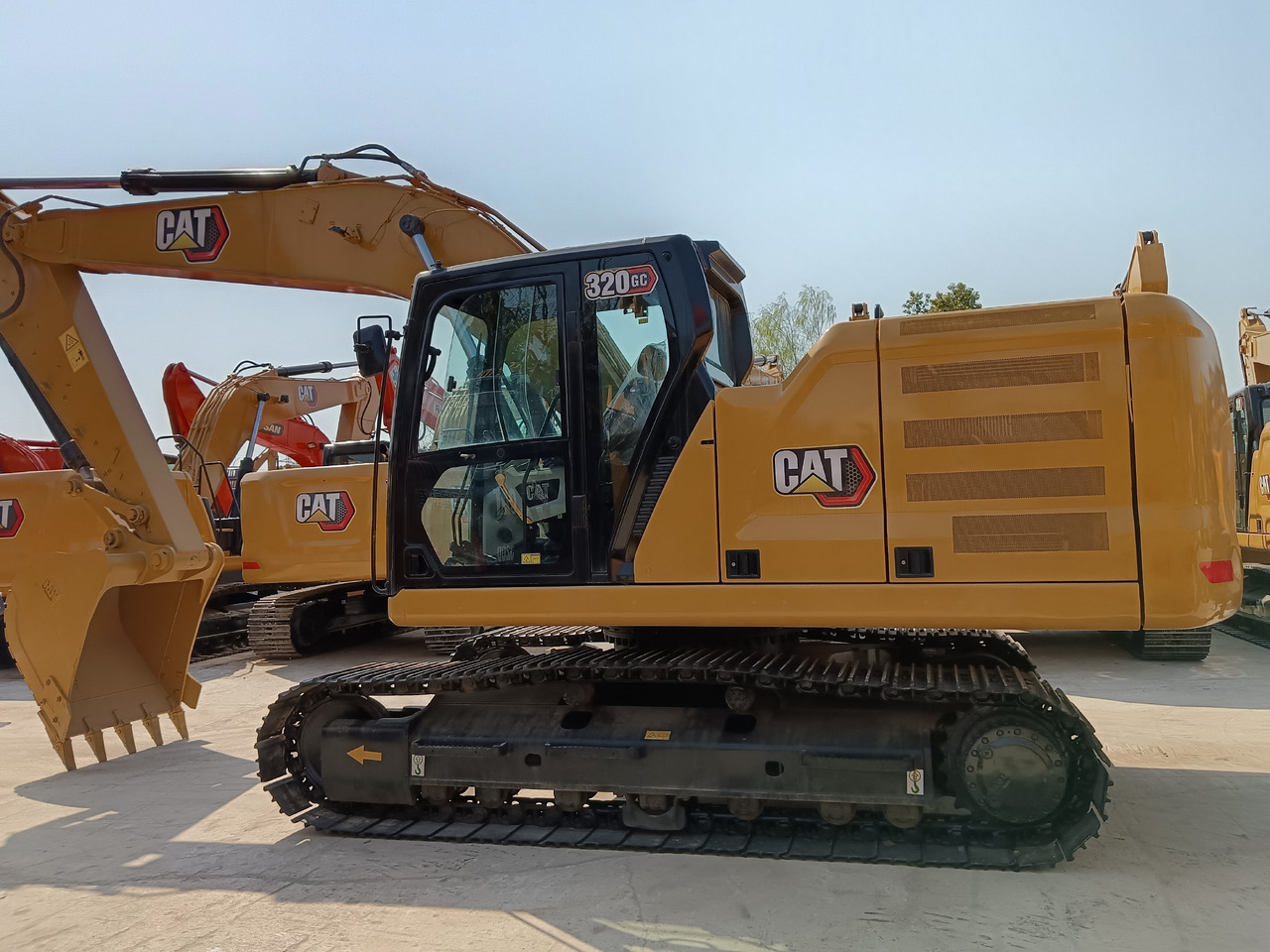 CATERPILLAR 320GC CAT - Bager goseničar: slika 1 CATERPILLAR 320GC CAT - Bager goseničar: slika 1