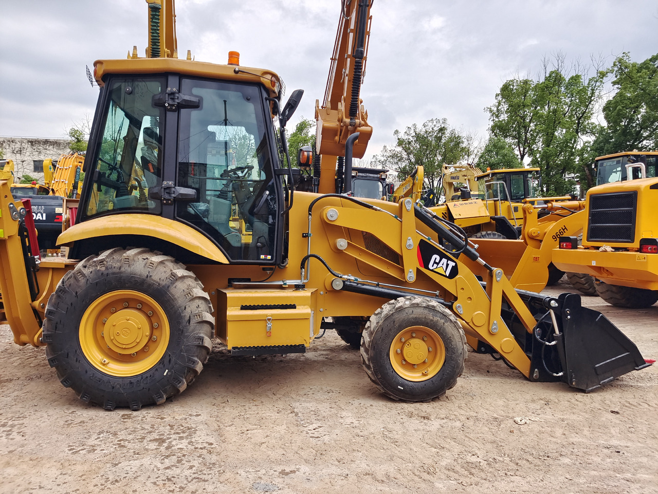 CATERPILLAR 420F BRAND NEW - Bager nakladalec: slika 1 CATERPILLAR 420F BRAND NEW - Bager nakladalec: slika 1