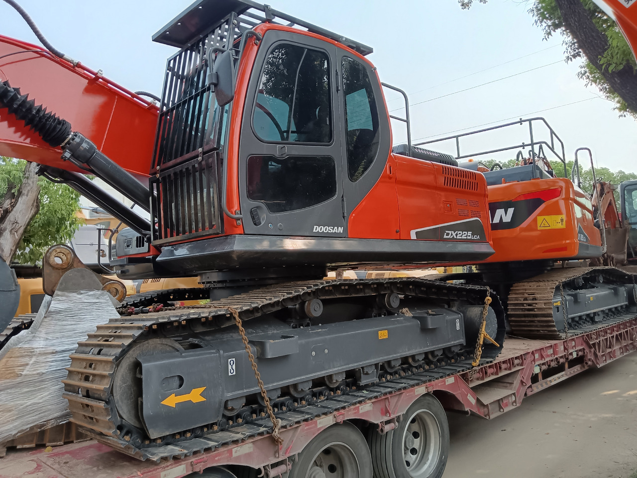 DOOSAN DX225LC-9C DX225LCA - Bager goseničar: slika 1 DOOSAN DX225LC-9C DX225LCA - Bager goseničar: slika 1