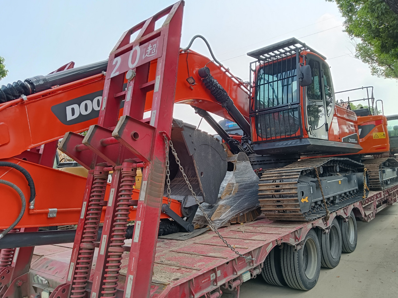 DOOSAN DX225LC-9C DX225LCA - Bager goseničar: slika 2 DOOSAN DX225LC-9C DX225LCA - Bager goseničar: slika 2