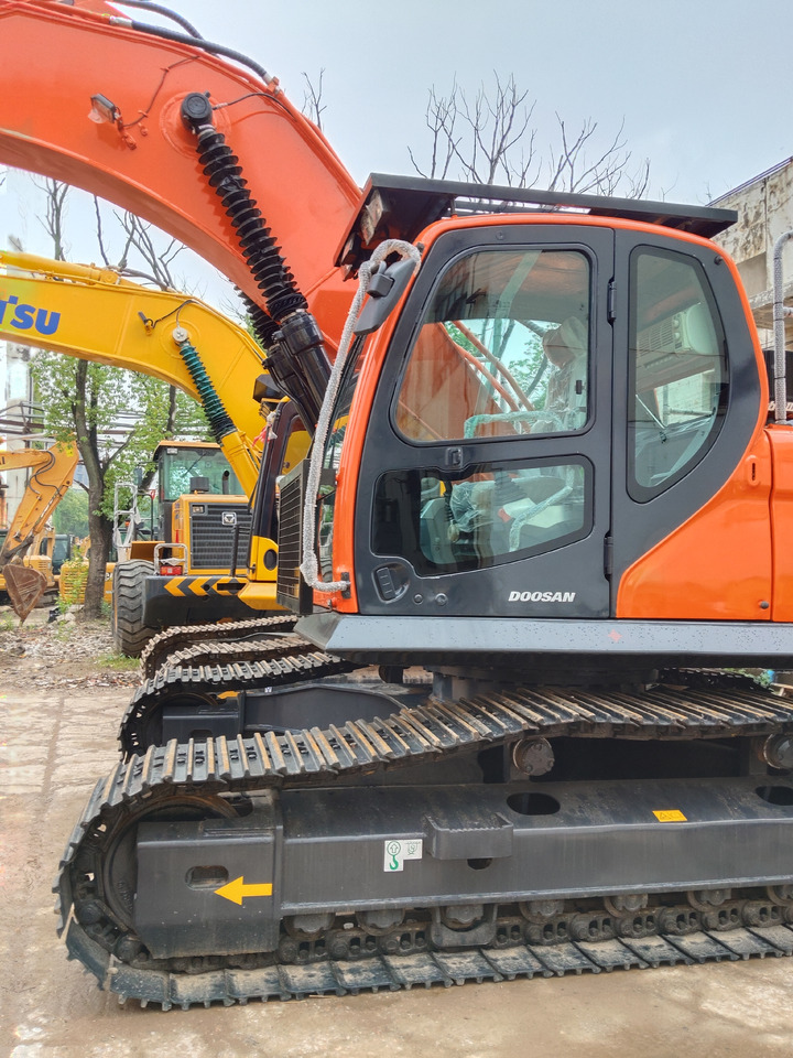 DOOSAN DX300LC-9C DX300LCA - Bager goseničar: slika 3 DOOSAN DX300LC-9C DX300LCA - Bager goseničar: slika 3