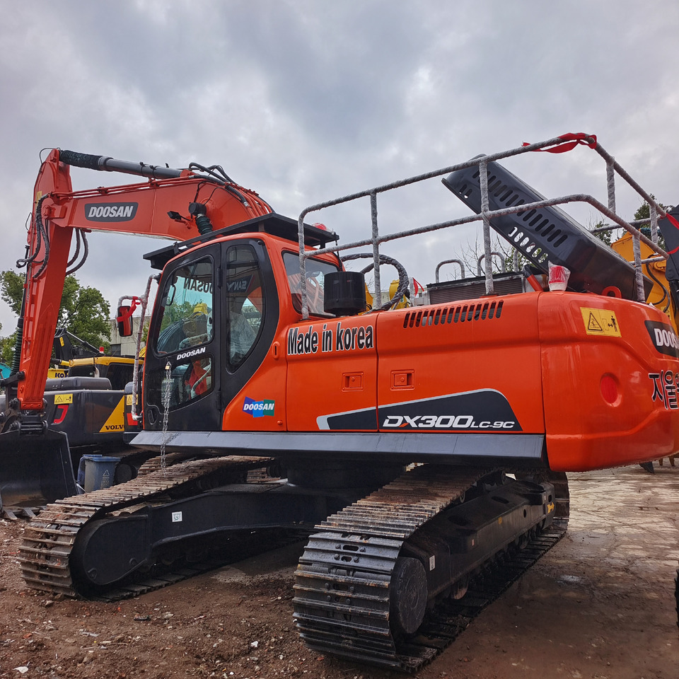 DOOSAN DX300LC-9C DX300LCA - Bager goseničar: slika 1 DOOSAN DX300LC-9C DX300LCA - Bager goseničar: slika 1
