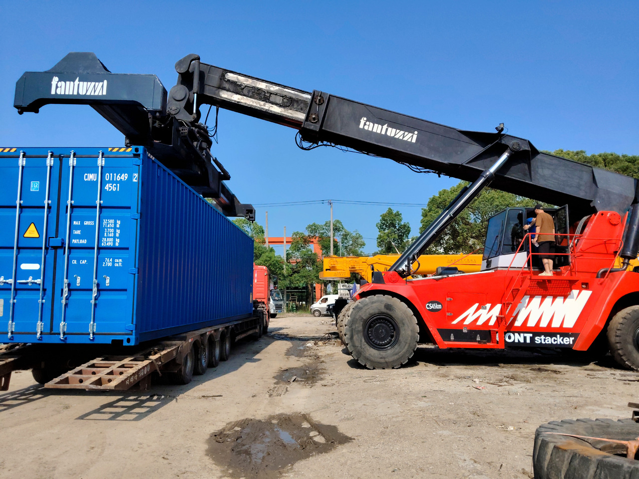 FANTUZZI CS45KM 45 TON - Dosežni viličar: slika 3 FANTUZZI CS45KM 45 TON - Dosežni viličar: slika 3