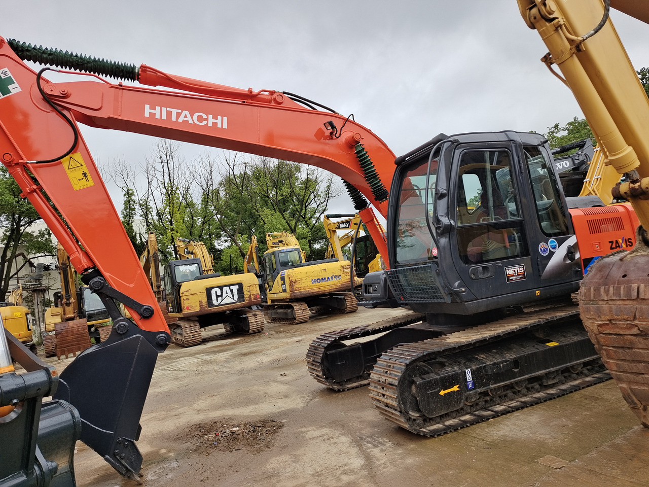 HITACHI ZAXIS 120 ZX120 - Bager goseničar: slika 4 HITACHI ZAXIS 120 ZX120 - Bager goseničar: slika 4