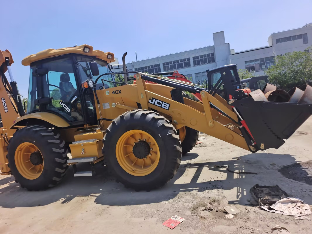 JCB 4CX 4 BY 4 - Bager nakladalec: slika 1 JCB 4CX 4 BY 4 - Bager nakladalec: slika 1