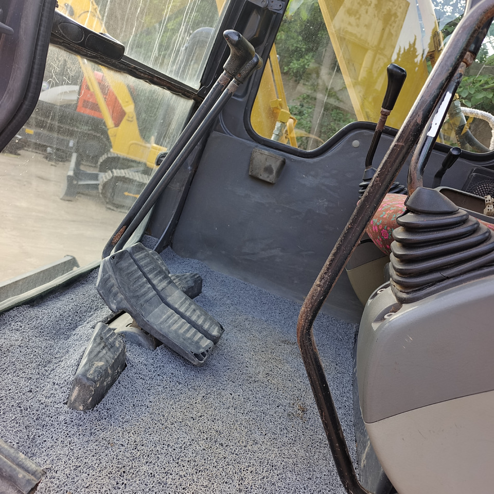 KOMATSU PC 60 - Bager goseničar: slika 4 KOMATSU PC 60 - Bager goseničar: slika 4