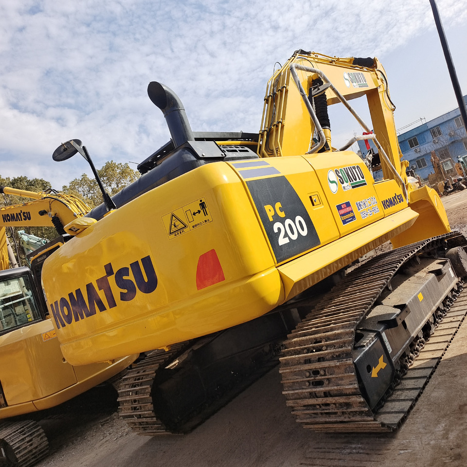 KOMATSU PC200-8 PC 200 - 8 - Bager goseničar: slika 1 KOMATSU PC200-8 PC 200 - 8 - Bager goseničar: slika 1