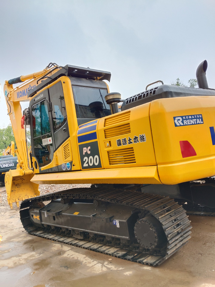 KOMATSU PC200 - 8 PC 200-8 N1 - Bager goseničar: slika 2 KOMATSU PC200 - 8 PC 200-8 N1 - Bager goseničar: slika 2