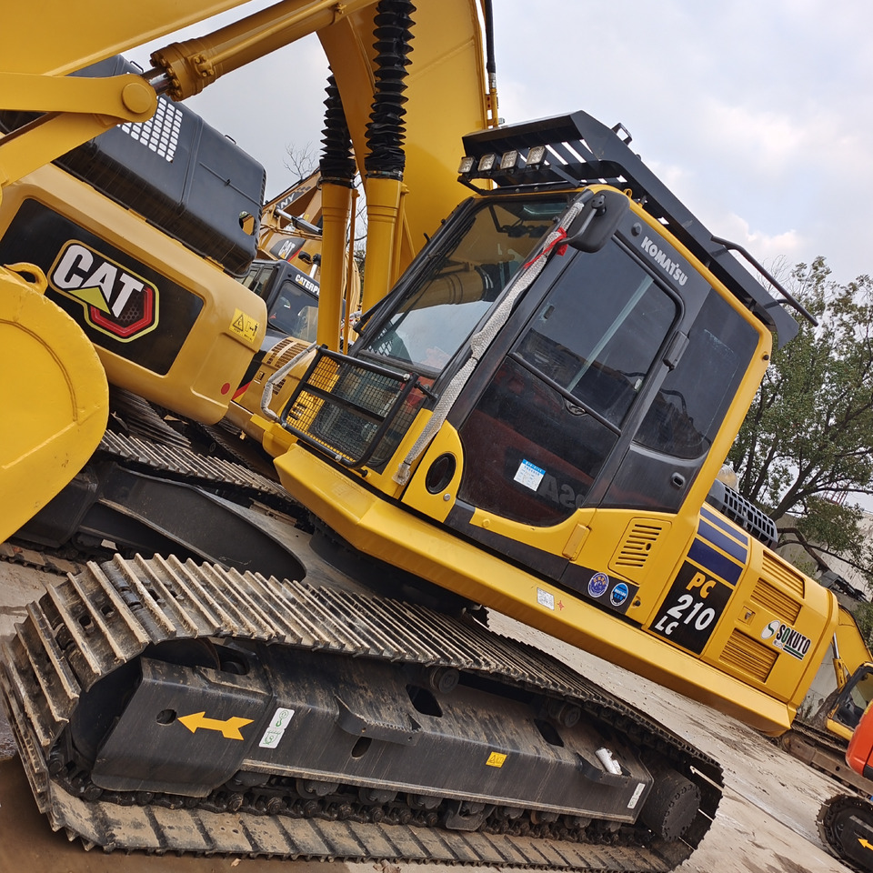 KOMATSU PC210LC-8 - Bager goseničar: slika 1 KOMATSU PC210LC-8 - Bager goseničar: slika 1